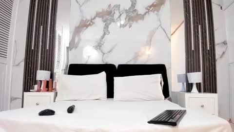 Snapshot of tiifany_baker chatting on September 26, 8:13 pm T I F F A N Y online show from September 26, 8:13 pm