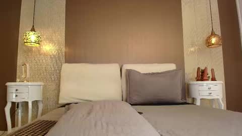 Snapshot of tiifany_baker chatting on October 9, 8:07 pm T I F F A N Y online show from October 9, 8:07 pm