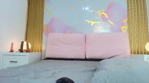 Snapshot of tiifany_baker chatting on October 27, 8:24 pm T I F F A N Y online show from October 27, 8:24 pm