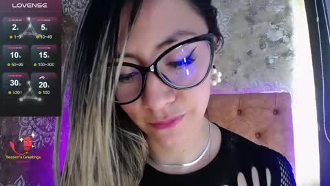 TILA TEQUILA online show from December 20, 3:53 pm