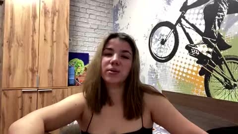 Snapshot of tildaamir chatting on February 18, 2:46 pm Sophia online show from February 18, 2:46 pm