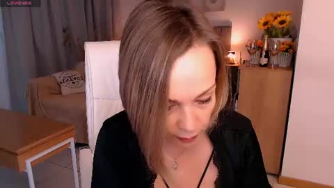 Tilly online show from June 14, 8:22 pm