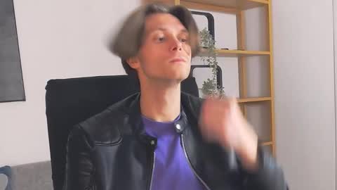 ask me online show from December 2, 8:59 pm