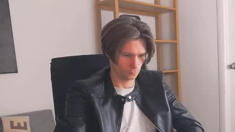 ask me online show from December 3, 9:02 pm