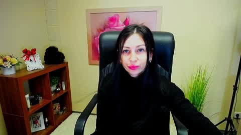 Luisa online show from December 3, 11:01 am