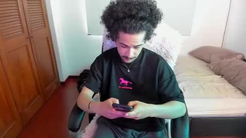 Snapshot of timgreen420 chatting on December 18, 6:14 pm timgreen420 online show from December 18, 6:14 pm