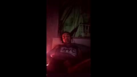 Snapshot of timidoxxx22 chatting on March 30, 7:42 am timidoxx22.s online show from March 30, 7:42 am