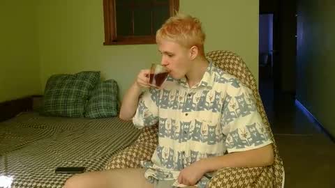 Tim WhiteS online show from November 25, 10:26 am