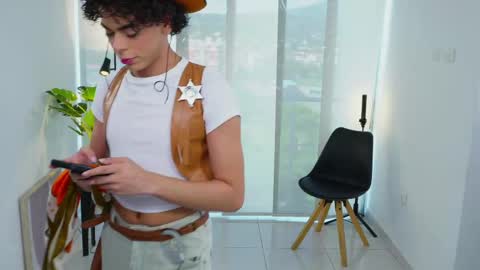 timmyshy online show from October 31, 7:48 pm