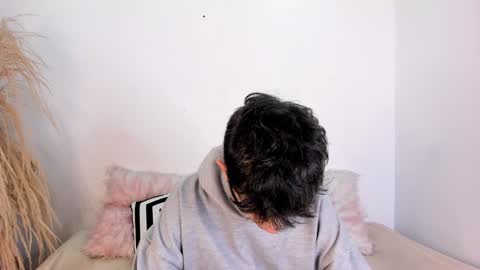 Timothy 21 years old online show from December 17, 10:43 pm