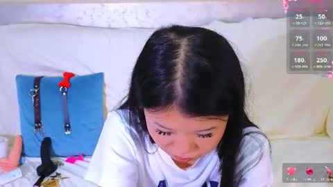 tina__kim online show from July 28, 12:48 pm