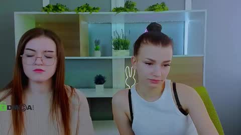 tina_golden1 online show from March 13, 6:42 am