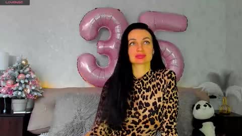 Tina online show from December 2, 8:41 am