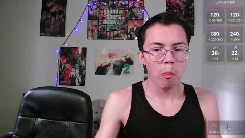 Snapshot of tina_n_charlie chatting on January 28, 12:43 pm Tina N Charlie online show from January 28, 12:43 pm