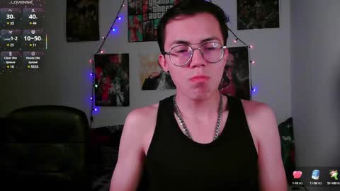 Snapshot of tina_n_charlie chatting on January 31, 12:18 pm Tina N Charlie online show from January 31, 12:18 pm