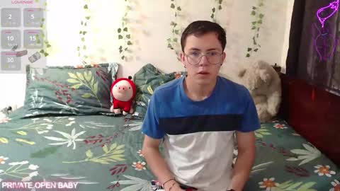 Snapshot of tina_n_charlie chatting on November 2, 12:40 pm Tina N Charlie online show from November 2, 12:40 pm