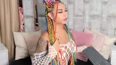 Tina noa online show from October 10, 12:59 pm