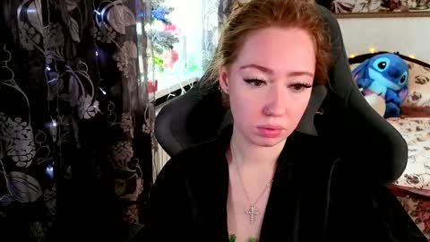 Snapshot of tinabrook chatting on March 27, 5:13 am Tina online show from March 27, 5:13 am