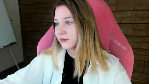 TinaBurton online show from April 26, 4:15 pm
