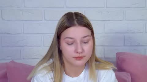 TinaBurton online show from May 18, 4:24 pm