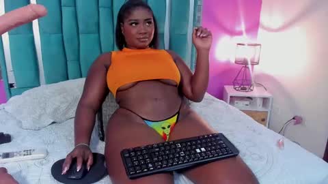 Tina online show from September 26, 10:25 pm