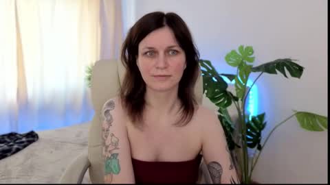 Snapshot of tinamelt chatting on September 26, 5:55 am TinaMelt online show from September 26, 5:55 am