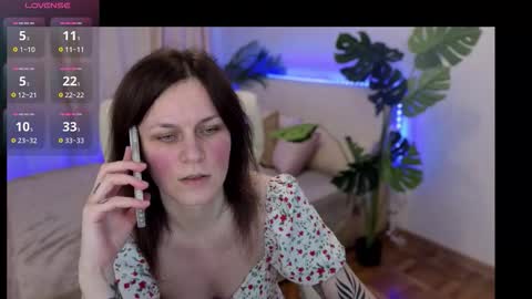 Snapshot of tinamelt chatting on October 5, 5:00 pm TinaMelt online show from October 5, 5:00 pm