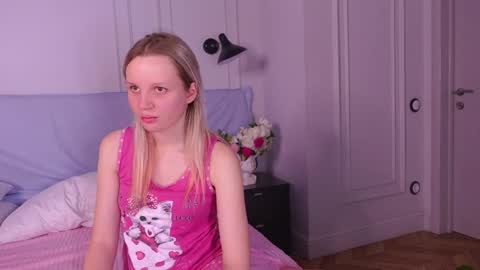 tinasiner online show from December 23, 2:07 pm