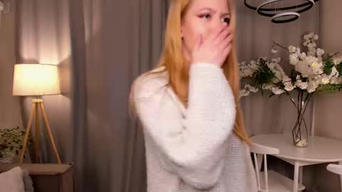 Annie online show from October 19, 9:48 pm