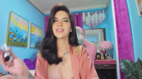 Tina Valentine online show from January 5, 5:27 pm