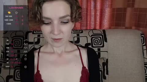 Snapshot of tinawincee chatting on June 20, 4:48 am Tina online show from June 20, 4:48 am