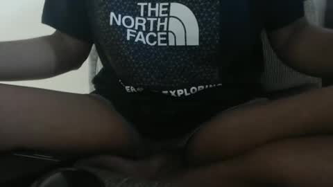 Snapshot of tinaxxxpetite chatting on November 9, 12:03 pm Tina online show from November 9, 12:03 pm