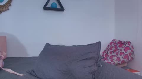 Snapshot of tinkerbell_1 chatting on March 8, 7:31 pm tinkerbell online show from March 8, 7:31 pm