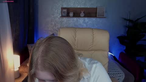 TinkerrBelll online show from February 4, 7:44 pm