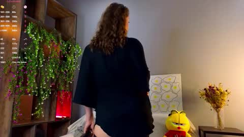 Molly online show from November 7, 10:37 am