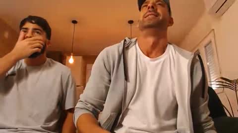 tinoclandestino online show from December 20, 11:06 am