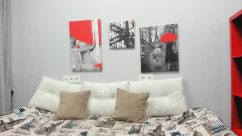 Snapshot of tiny__juju chatting on February 16, 1:13 am JuJu online show from February 16, 1:13 am