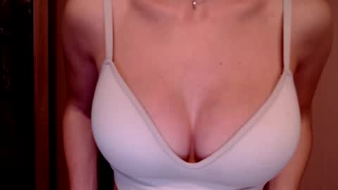 Lily online show from December 20, 5:51 pm