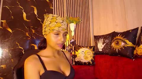 Snapshot of tiny_cherry chatting on March 24, 10:15 pm Tiny online show from March 24, 10:15 pm