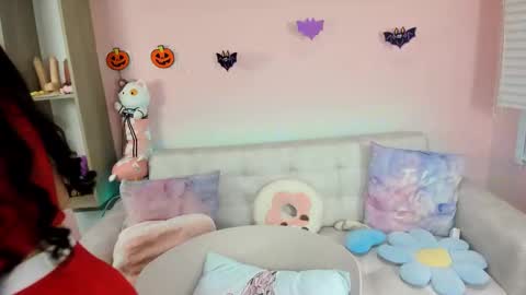 tiny_cora online show from October 6, 4:26 pm