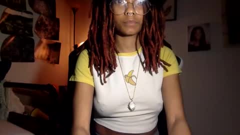 Snapshot of tiny_cupcake2 chatting on January 17, 2:38 am cupcake online show from January 17, 2:38 am