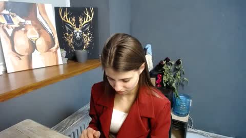 Gloria online show from March 8, 8:11 am