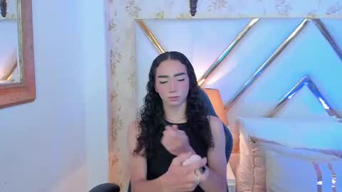 Snapshot of tiny_thomm chatting on July 28, 6:31 pm Thomm Independent Model online show from July 28, 6:31 pm