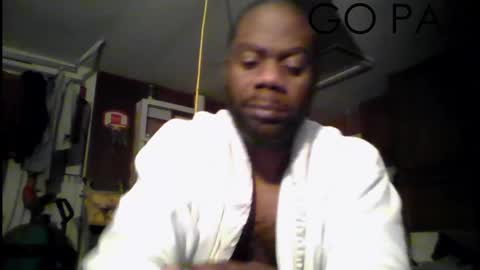 Snapshot of tinycock_1979 chatting on December 20, 9:43 am tinycock_1979 online show from December 20, 9:43 am