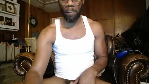 Snapshot of tinycock_1979 chatting on October 1, 8:20 am tinycock_1979 online show from October 1, 8:20 am