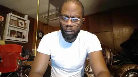 Snapshot of tinycock_1979 chatting on October 7, 9:39 am tinycock_1979 online show from October 7, 9:39 am