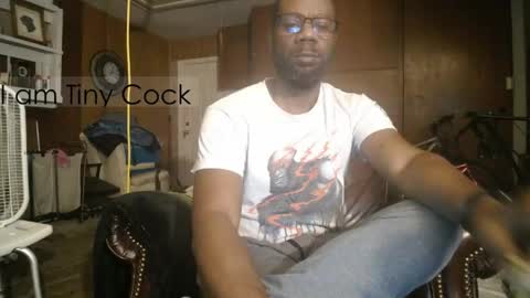 tinycock_1979 online show from April 28, 10:26 pm