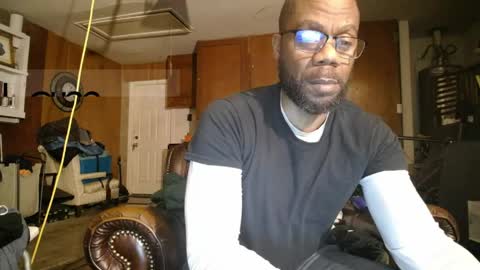 tinycock_1979 online show from May 2, 10:20 am