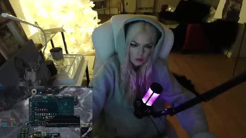 stage Kylie Sinner  brand CLITBAIT online show from January 22, 4:34 am