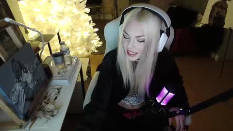 stage Kylie Sinner  brand CLITBAIT online show from January 23, 2:23 am
